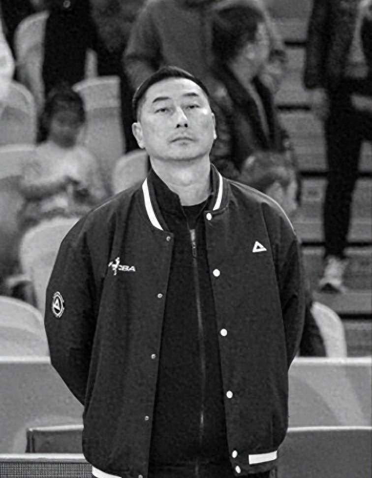 热血沸腾的NBA赛场瞬间，最新比赛视频回顾